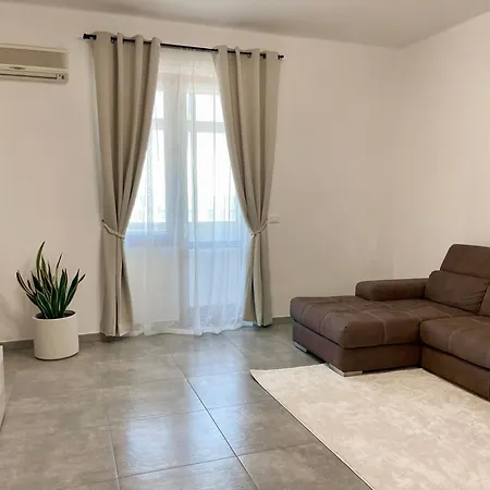 All'Apulia N'23 - Apartment With Parking Lecce Exterior photo