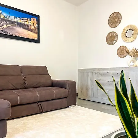 All'Apulia N'23 - Apartment With Parking Lecce Exterior photo